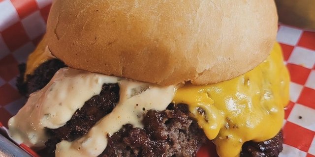 The Roadhouse Burger