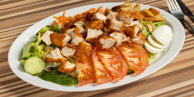 Crispy Chicken Salad