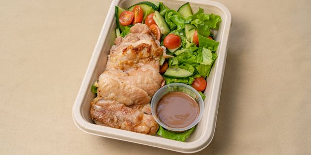 Mixed Green & Chicken Salad Boxed Meal