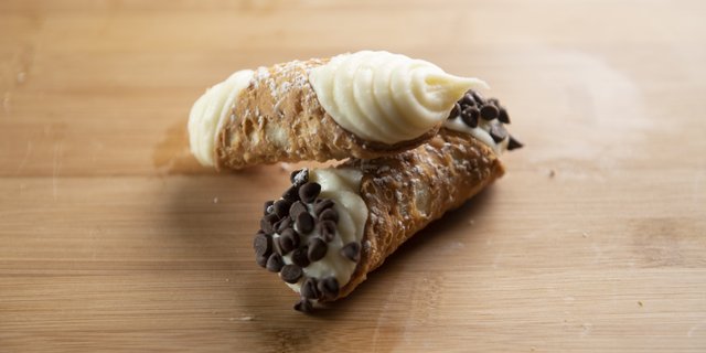 Cannoli Platter