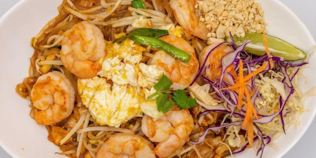 Pad Thai Chicken Noodles