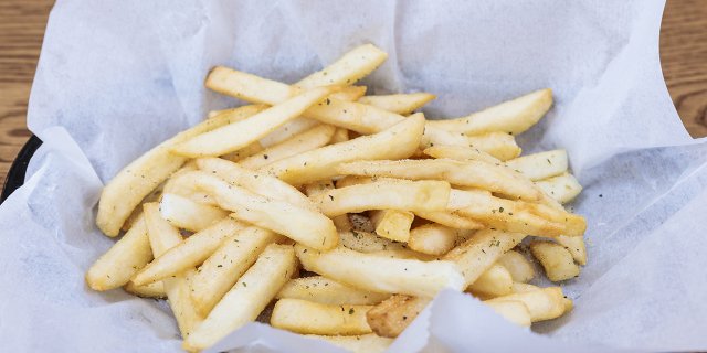 Layla's Seasoned Fries (Half Tray)