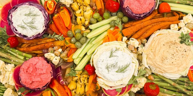 Crudites & Dip Board