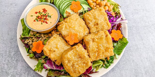 Fried Tofu Tom Yum Salad Box