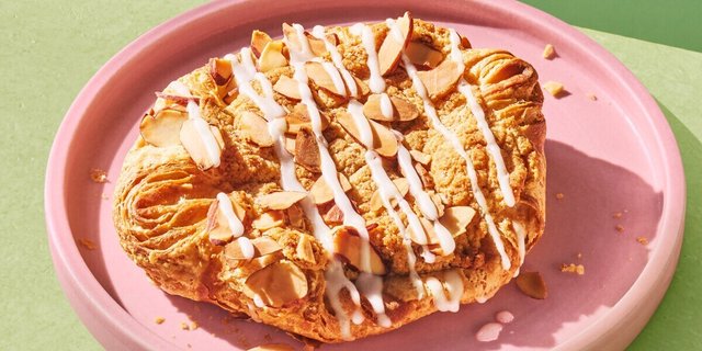 Almond Pastry Boxed Breakfast