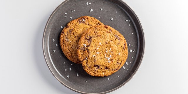 Browned Butter Chocolate Chip Cookie