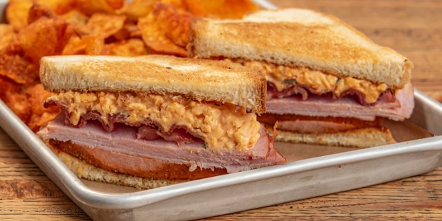 Knuckle Sandwich