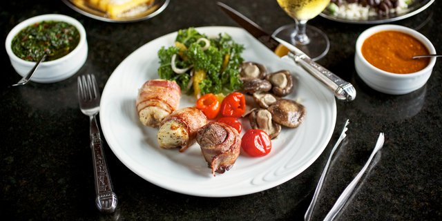 Bacon-Wrapped Chicken