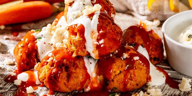 Buffalo Chicken Cocktail Meatballs