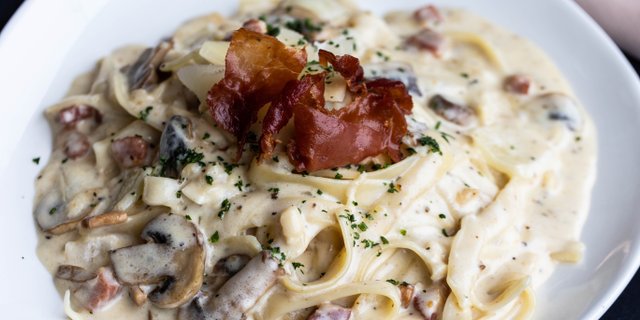 Fettuccini Alba