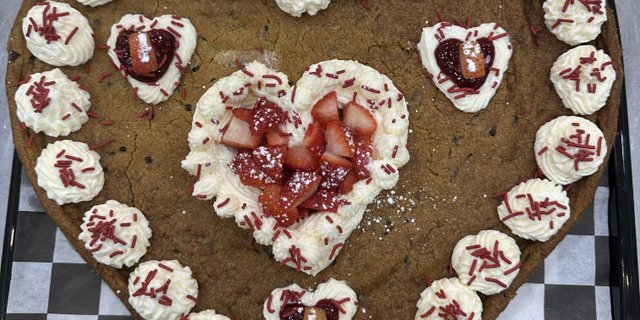 Valentine's Cake Cookie