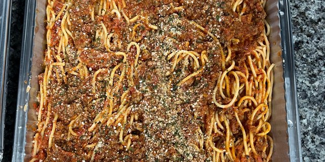 Spaghetti w/ Meat Sauce