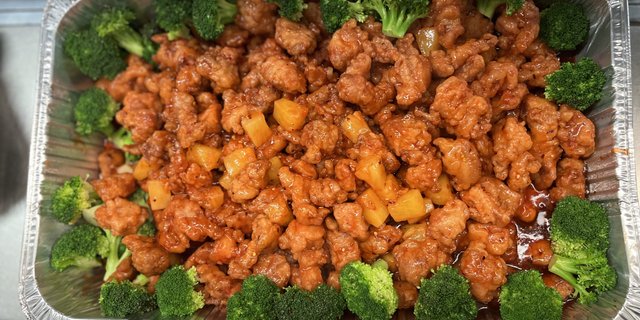 General Tso's Chicken Tray