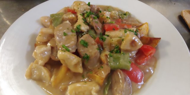 Sausage & Chicken Vesuvio Tray
