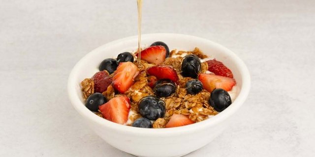 Full Portions Yogurt Parfait