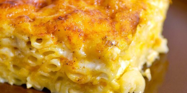Old Fashioned Mac N' Cheese Half Pan