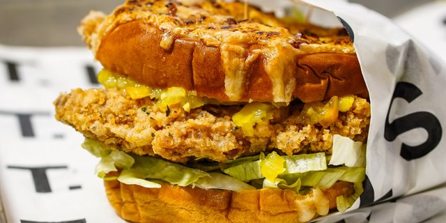 The 10 Sandwich Box