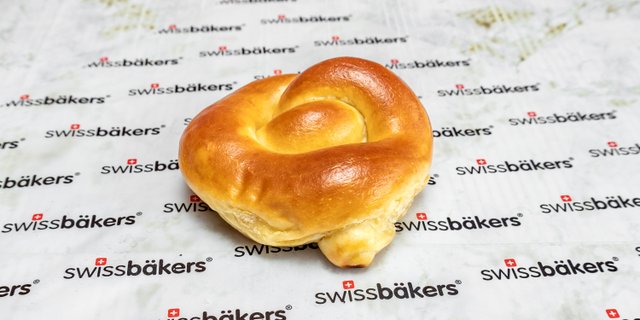 Pretzel Rolls