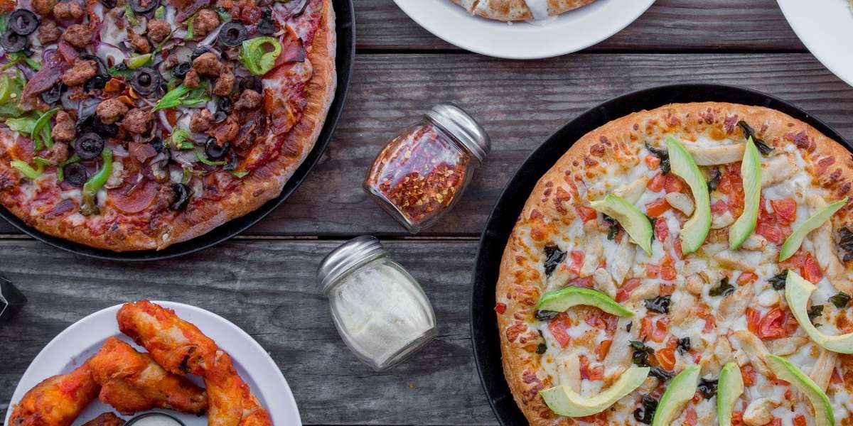 Lamppost Pizza