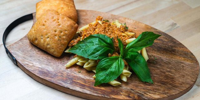 Penne Alla Bolognese