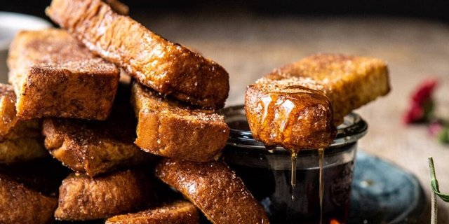 Cinnamon-Sugar French Toast Sticks
