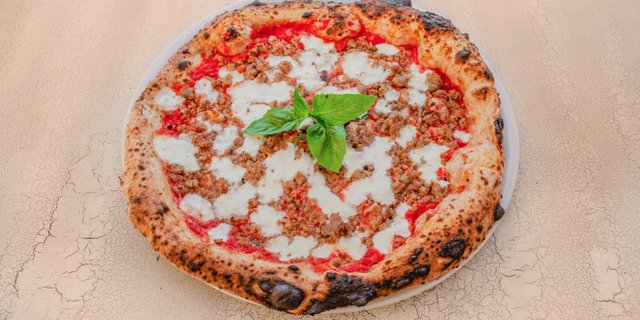Salccicia Pizza
