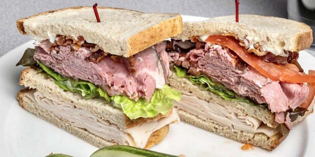 On Rye Signature Club Sandwich