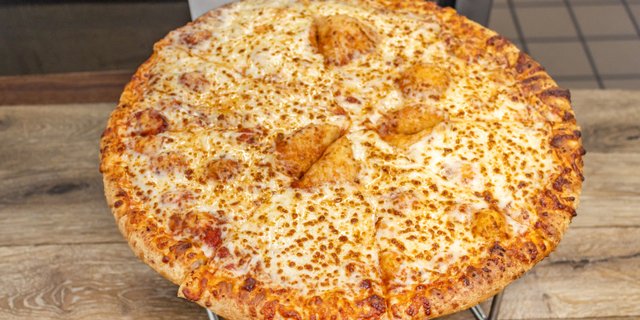 Cheese Gluten-Free Cauliflower Crust Pizza