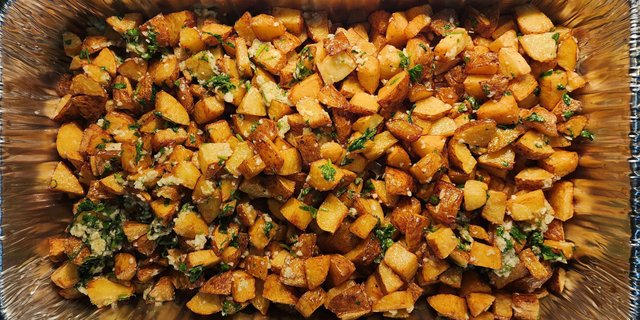 Garlic Potatoes w/ Cilantro