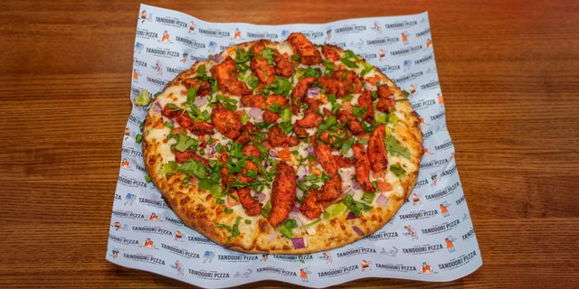 Tandoori Chicken Pizza