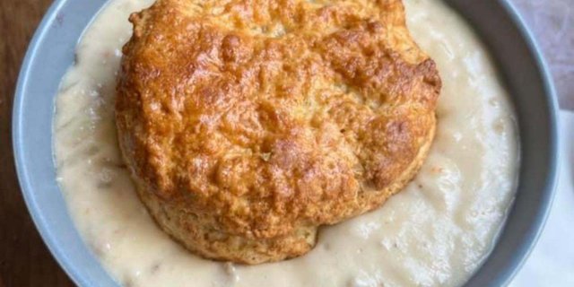 Biscuits & Gravy