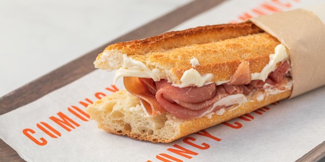 Butter & Prosciutto Ficelle Sandwich