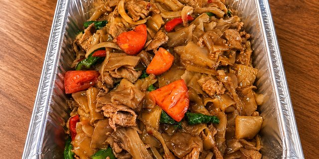 Pad Kea Mao Noodle Package