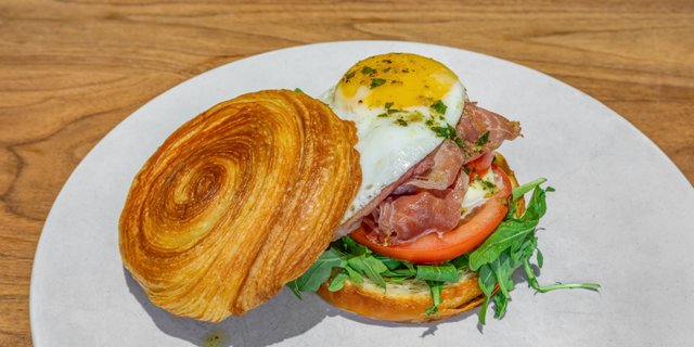 Breakfast Sandwich Tray