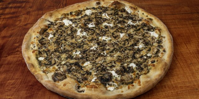 Mushroom & Rosemary Pizza