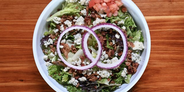 Red, Bacon & Blue Salad