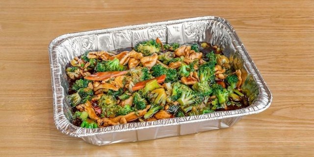 Chicken & Broccoli Tray