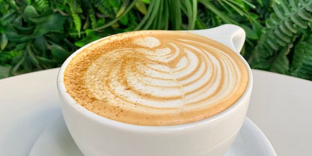 Crushed Cardamom Oat Latte