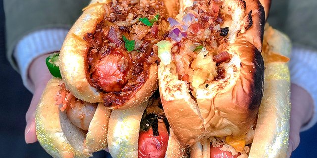 40 Handcrafted Hot Dogs Party Tray