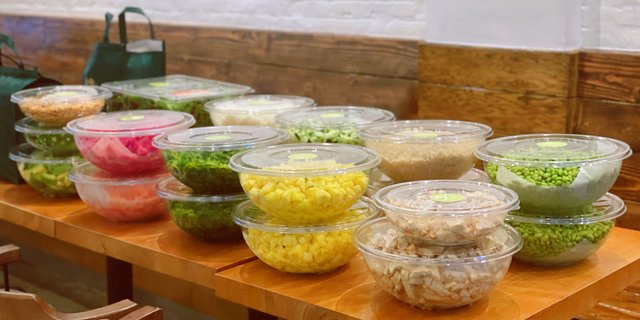 Build-Your-Own Poke Bowls