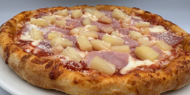 Hawaiian Pizza