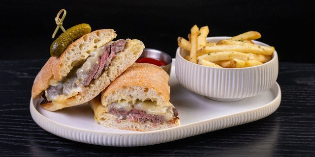 Electric Steak Sandwich