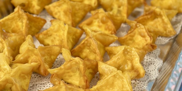 Berry Crab Rangoon