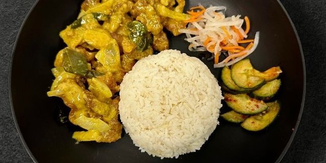 Pork Curry (Dry Yellow Curry)
