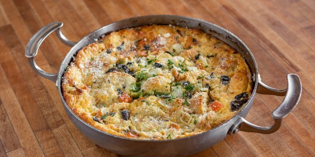Baked Breakfast Strata