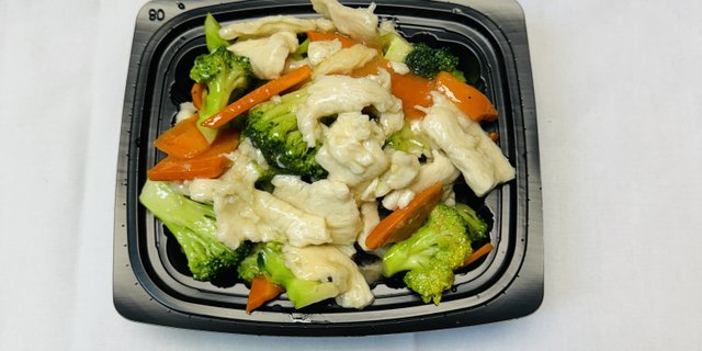 Chicken w/ Broccoli