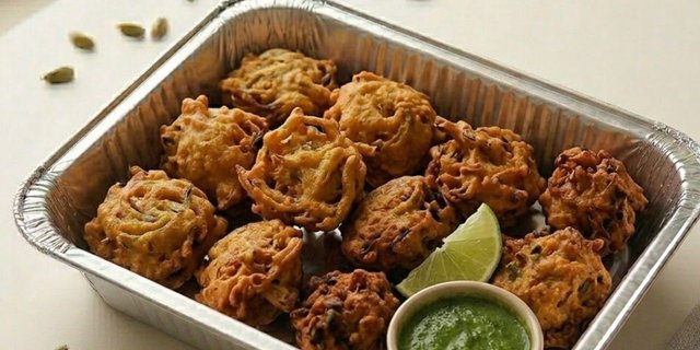 Onion Bhajiya Platter