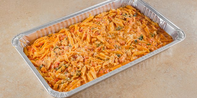 Pasta w/ Vodka Sauce Tray