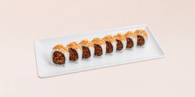 Spicy Tuna Roll (8 Pcs)