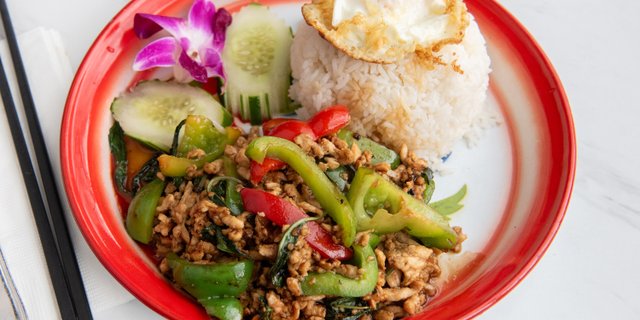 Phad Bai Kaplau (Basil)